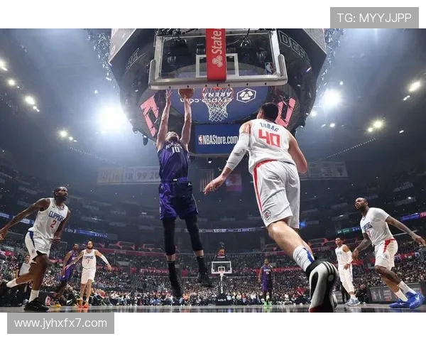 哈登独自领军快船迎战绿军小卡因伤缺席第七场比赛