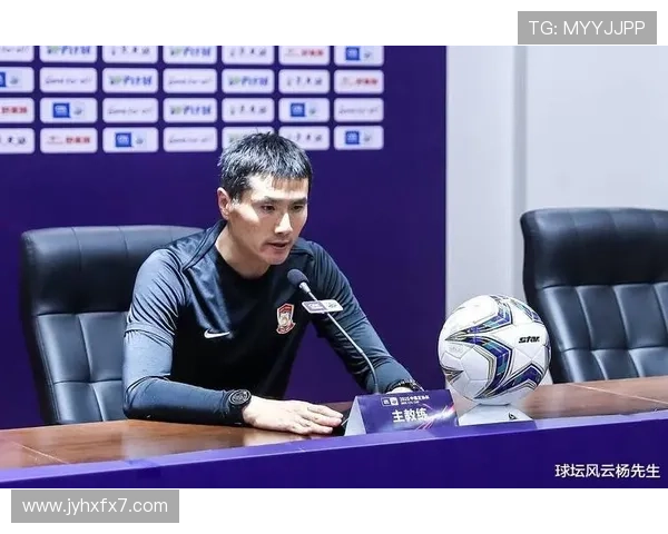 邵佳一将携西海岸教练组加盟国足引发媒体关注