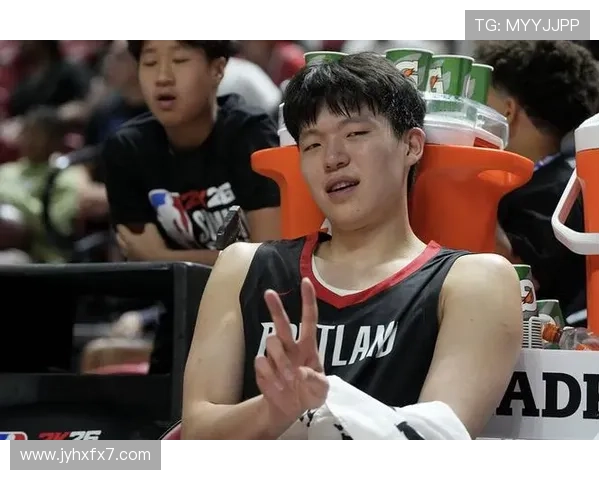 魔童在美生活日常揭秘杨瀚森分享吃喝拉撒睡的趣事与感受